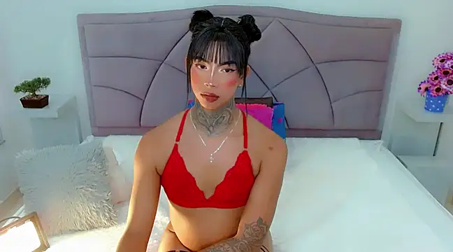 laura sweett120 online show from 25, 1, 2025