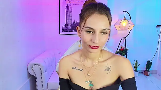 Snapshot of Tamara_slimx chatting on 5, 1, 2025 Tamara slimx online show from 5, 1, 2025
