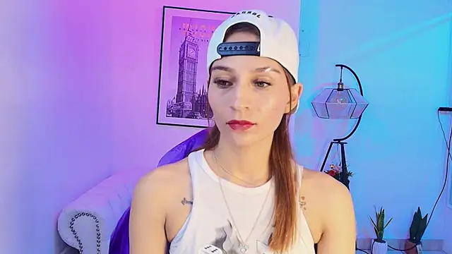 Snapshot of Tamara_slimx chatting on 8, 1, 2025 Tamara slimx online show from 8, 1, 2025