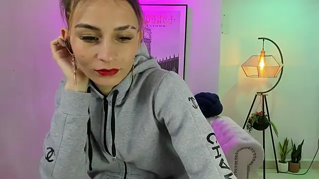 Snapshot of Tamara_slimx chatting on 23, 3, 2025 Tamara slimx online show from 23, 3, 2025