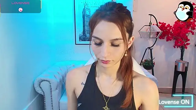 Snapshot of Tamara_slimx chatting on 8, 9, 2025 Tamara slimx online show from 8, 9, 2025