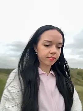 Snapshot of Vanesskaa chatting on 9, 10, 2025 Vanesskaa online show from 9, 10, 2025