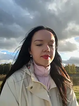 Snapshot of Vanesskaa chatting on 28, 10, 2025 Vanesskaa online show from 28, 10, 2025