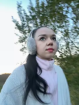 Snapshot of Vanesskaa chatting on 13, 11, 2025 Vanesskaa online show from 13, 11, 2025