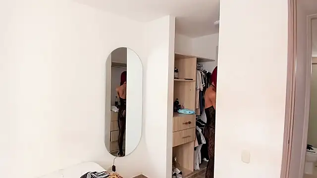 rose scottt online show from 16, 12, 2025