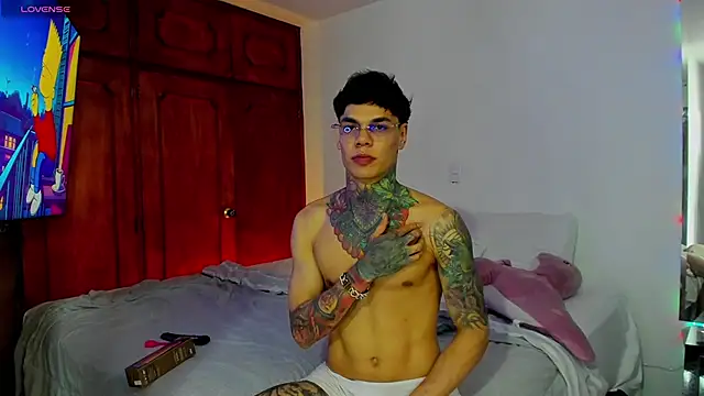 Jordyrodriiguez online show from 5, 1, 2025