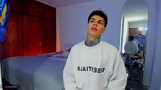 Jordyrodriiguez online show from 7, 1, 2025