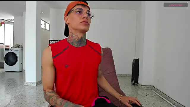 Jordyrodriiguez online show from 31, 1, 2025