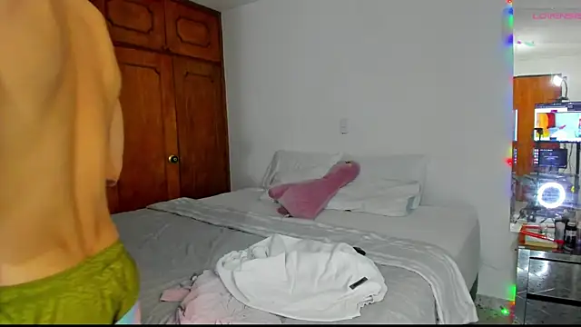 Jordyrodriiguez online show from 7, 2, 2025