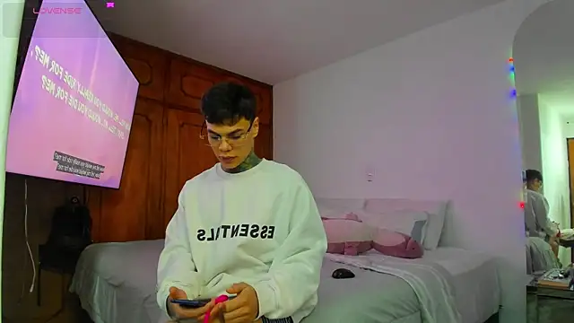 Jordyrodriiguez online show from 7, 2, 2025