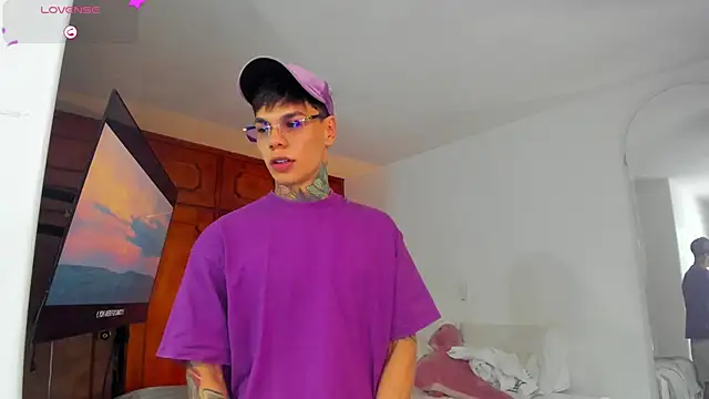 Jordyrodriiguez online show from 13, 2, 2025