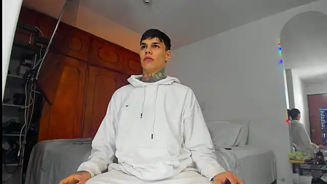 Jordyrodriiguez online show from 16, 2, 2025