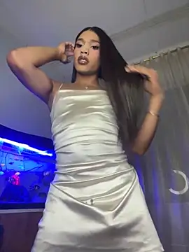 Snapshot of Emaa- chatting on 3, 10, 2025 Emaa- online show from 3, 10, 2025