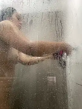 LauraCadwell online show from 5, 1, 2025