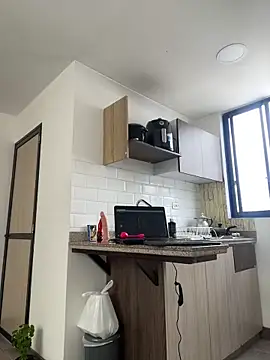 LauraCadwell online show from 26, 1, 2025