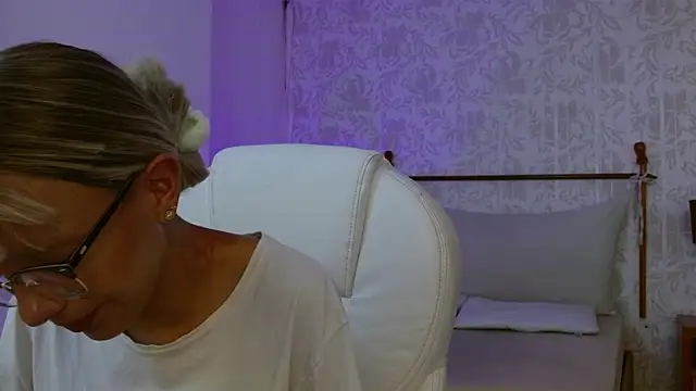 peyton golden1 online show from 30, 11, 2025