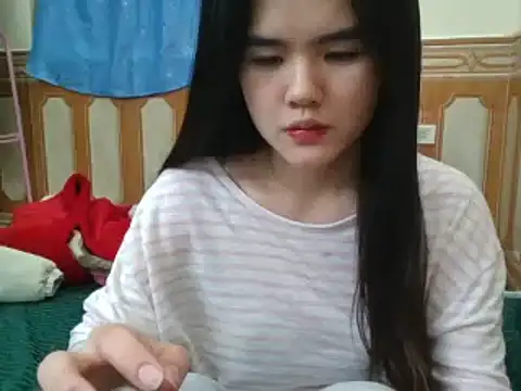 Yin-girl online show from 3, 1, 2025