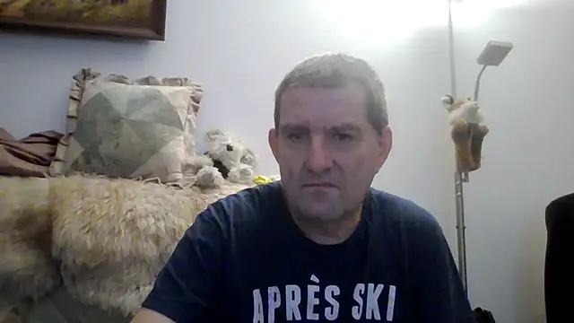 Lutzi1 online show from 11, 2, 2025