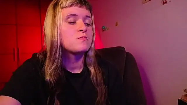 NEXT DOOR GIRL  online show from 4, 3, 2026