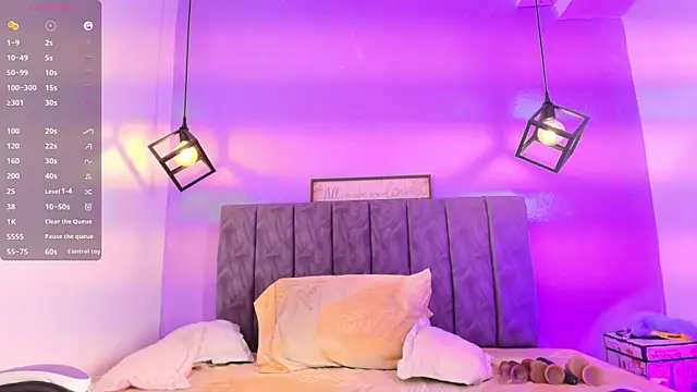 Snapshot of Sophiee_Velvet chatting on 18, 9, 2025 Sophiee Velvet online show from 18, 9, 2025