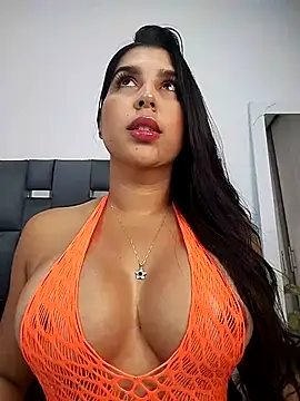 NiaSoler online show from 6, 11, 2025