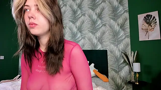 Vanessa Walters online show from 3, 10, 2025