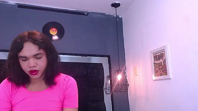 Snapshot of AndreaGil_ chatting on 5, 2, 2026 AndreaGil online show from 5, 2, 2026