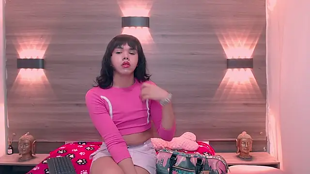 Snapshot of AndreaGil_ chatting on 13, 2, 2026 AndreaGil online show from 13, 2, 2026