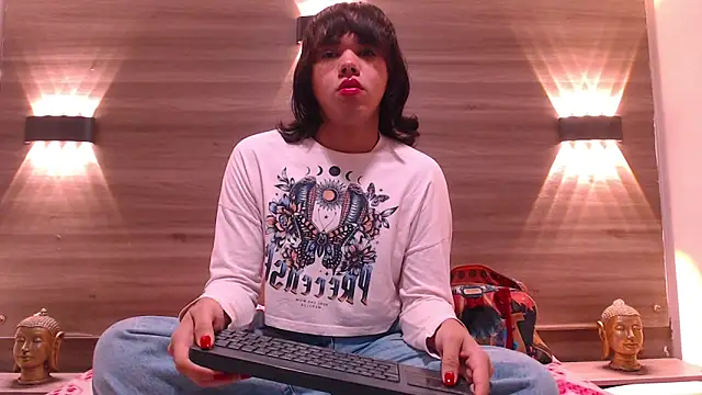 Snapshot of AndreaGil_ chatting on 25, 2, 2026 AndreaGil online show from 25, 2, 2026