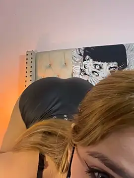 Snapshot of SweetJennaa chatting on 16, 12, 2025 SweetJennaa online show from 16, 12, 2025