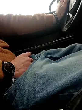 otterlover123 online show from 27, 2, 2025