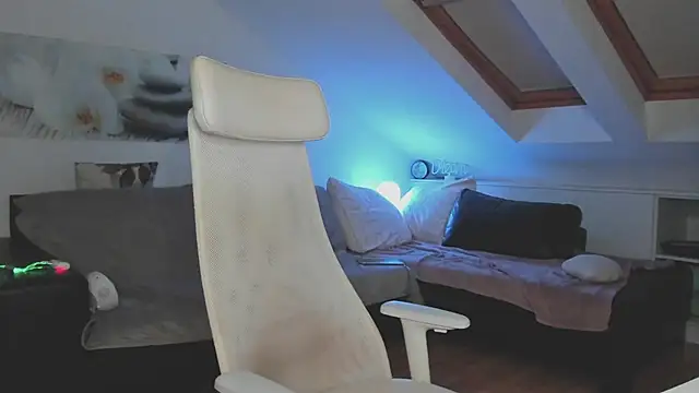 MiaRouge online show from 23, 9, 2025