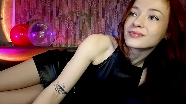 MiaRouge online show from 18, 2, 2026