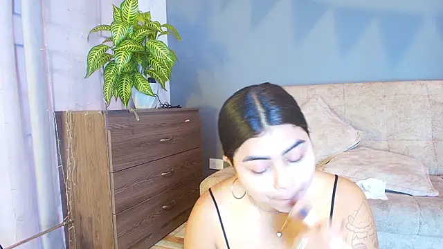 jade brunnette online show from 4, 7, 2026