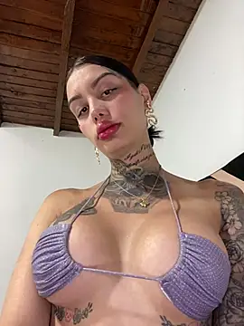 Snapshot of Zaratattoox chatting on 30, 4, 2026 Zaratattoox online show from 30, 4, 2026