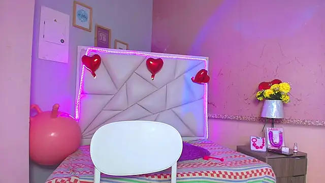 ariadna dawson7 online show from 6, 3, 2025