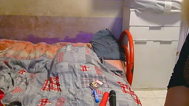 Snapshot of couplemilf2 chatting on 10, 1, 2025 couplemilf2 online show from 10, 1, 2025