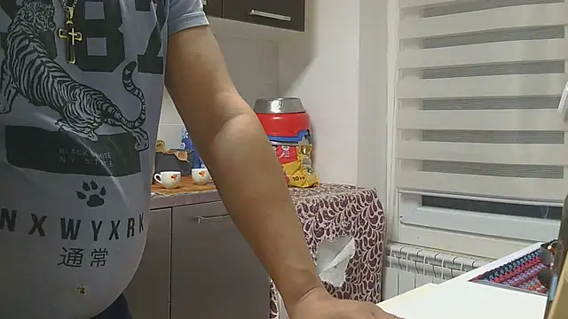 Snapshot of couplemilf2 chatting on 24, 11, 2025 couplemilf2 online show from 24, 11, 2025