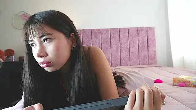 Snapshot of AlessiaVix chatting on 17, 2, 2026 AlessiaVix online show from 17, 2, 2026