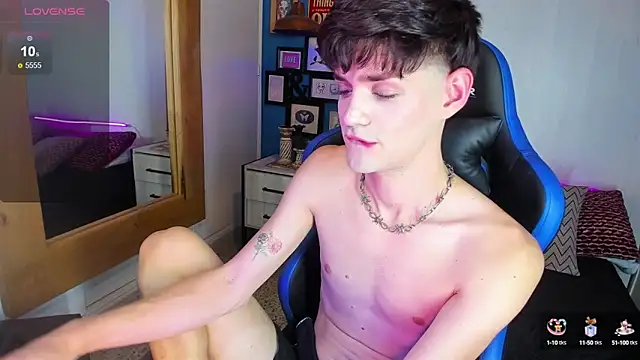 VladHellsing4 online show from 21, 2, 2025