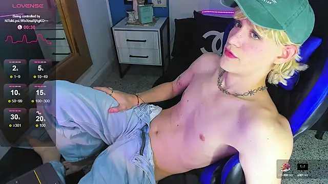 VladHellsing4 online show from 10, 9, 2025