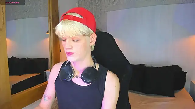 VladHellsing4 online show from 10, 3, 2026