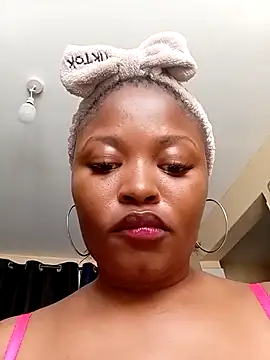 Snapshot of fatassmessey chatting on 17, 9, 2025 fatassmessey online show from 17, 9, 2025