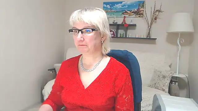 FleurMays online show from 4, 2, 2025