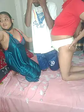 Snapshot of ArishaCouple chatting on 12, 12, 2024 ArishaCouple online show from 12, 12, 2024