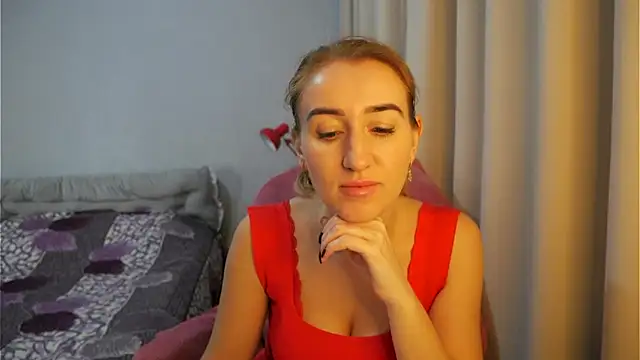 Sophiloren online show from 16, 2, 2026