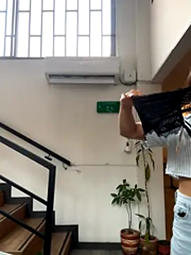 Snapshot of SofiaG_ chatting on 28, 11, 2025 SofiaG online show from 28, 11, 2025