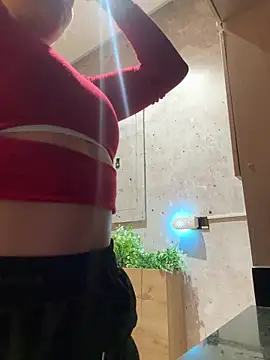 Snapshot of SofiaG_ chatting on 16, 12, 2025 SofiaG online show from 16, 12, 2025