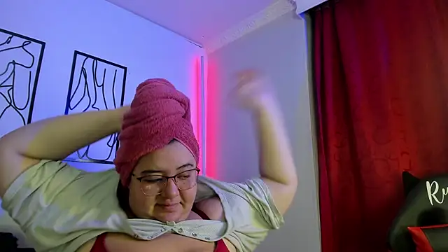 RubyPirsso18 online show from 17, 1, 2025