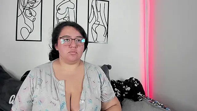 RubyPirsso18 online show from 25, 1, 2025